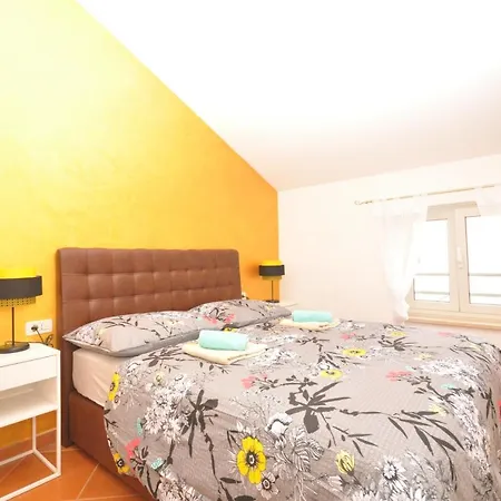 Kala Main Square * 포레치