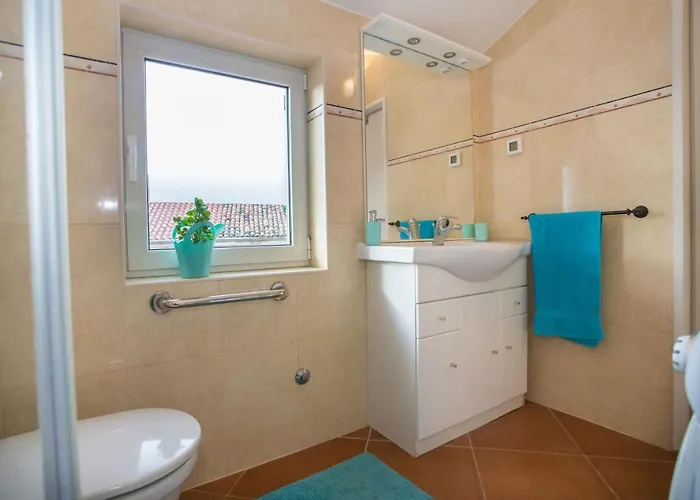 아파트 Kala Main Square